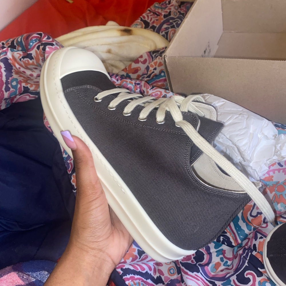 Stylish Black and White Men's Sneakers